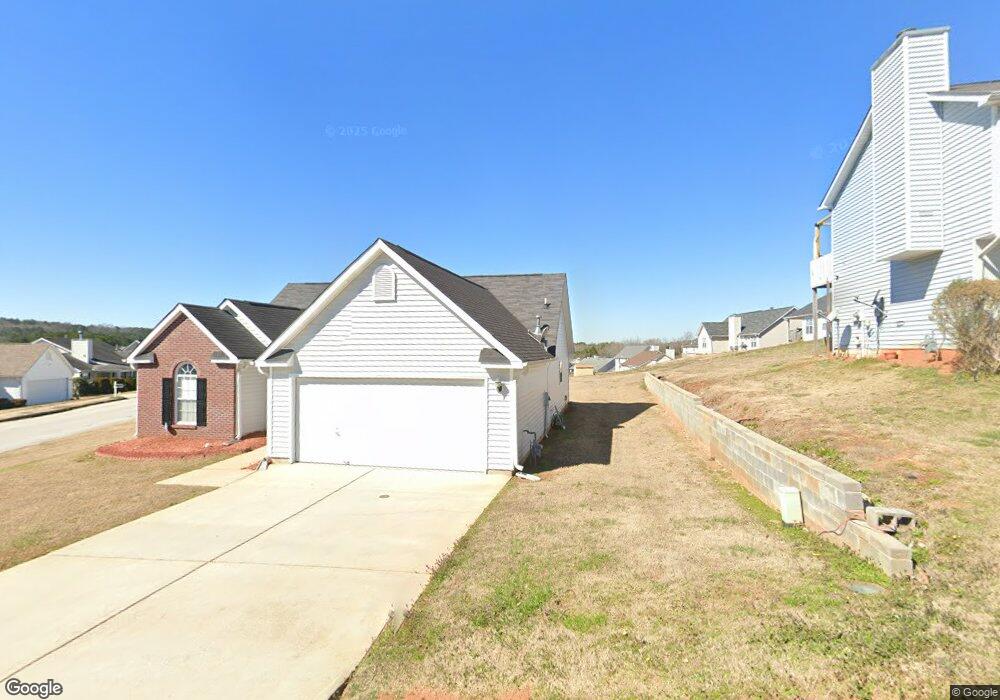 4847 Buchli Ln unit 2, Lithonia, GA 30038 - photo 1