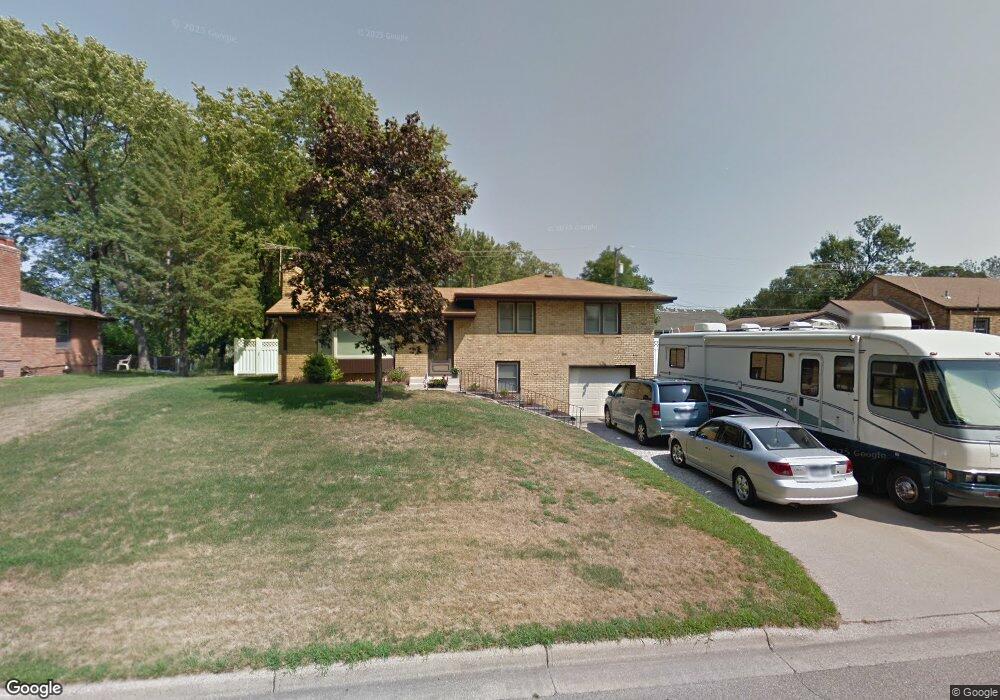 8917 Girard Ave S, Bloomington, MN 55420 - photo 1