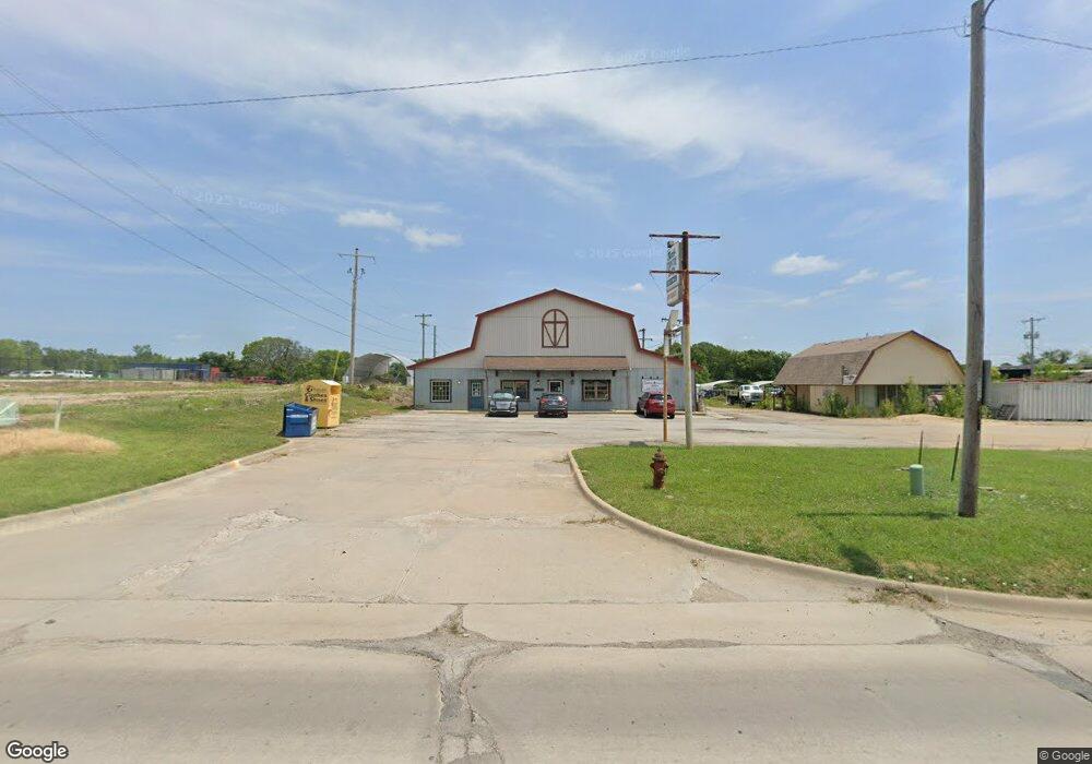 4008 SW Topeka Blvd, Topeka, KS 66609 - photo 1