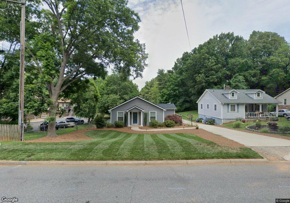 605 Stockton St, Statesville, NC 28677 - photo 1