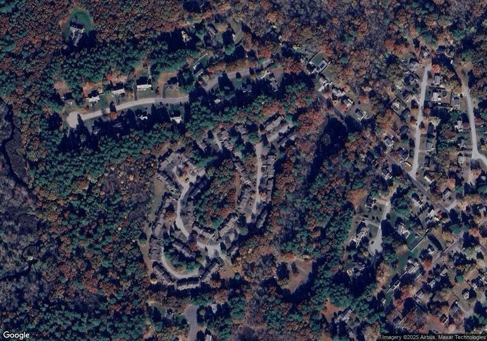 20 B Hawthorne Village unit 20B, Franklin, MA 02038 - photo 1