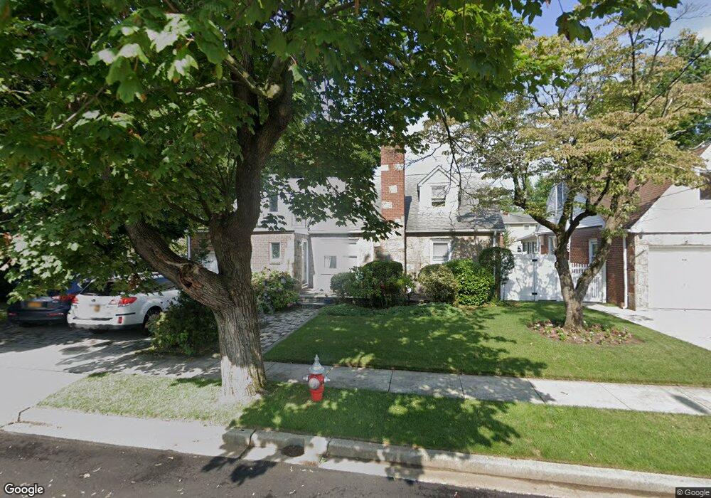 172 Gilmore Blvd, Floral Park, NY 11001 - photo 1