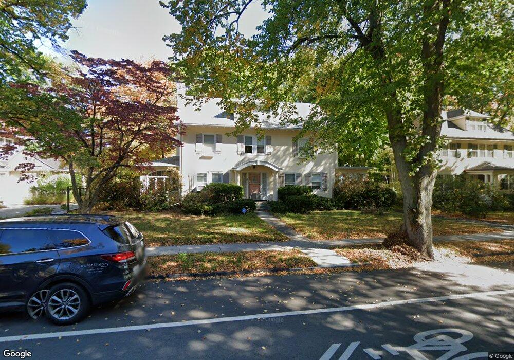 129 Clinton Rd, Brookline, MA 02445 - photo 1