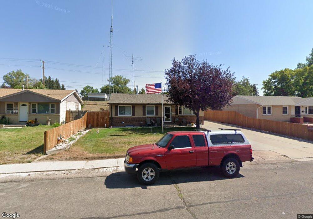 837 Hillcrest Rd, Cheyenne, WY 82001 - photo 1