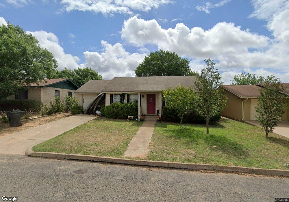 217 Green Meadows Ln, Fredericksburg, TX 78624 - photo 1