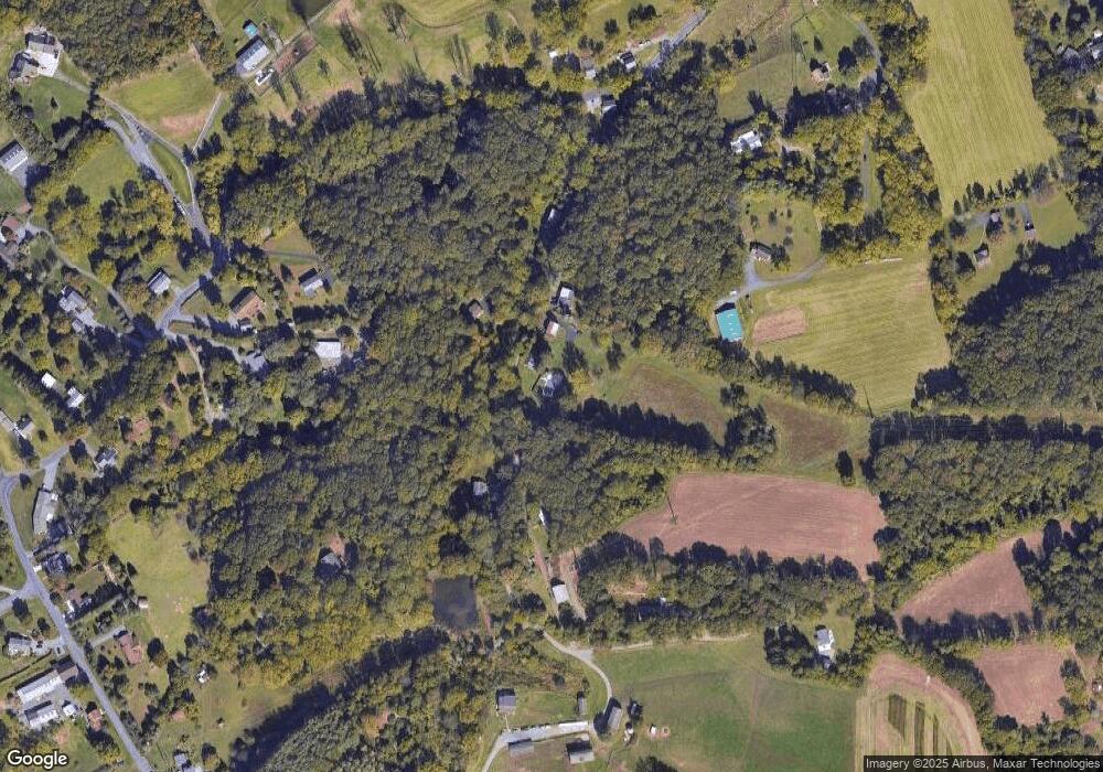 98 Tritch Ln, Reading, PA 19608 - photo 1