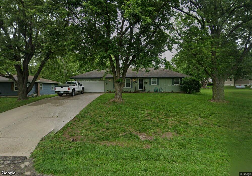 502 5th Street Dr, Hoyt, KS 66440 - photo 1