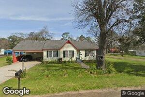 240 E Fourth St, Forest, MS 39074