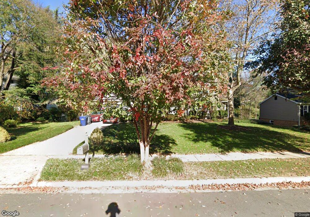 2006 Windmill Ln, Alexandria, VA 22307 - photo 1