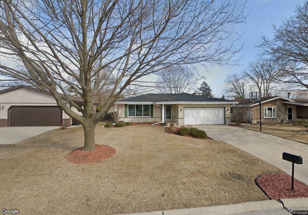 1728 Manistique Ave, South Milwaukee, WI 53172 - photo 1