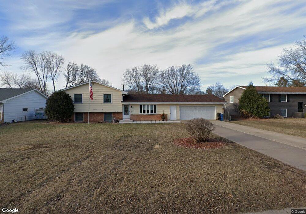 11690 97th Place N, Maple Grove, MN 55369 - photo 1