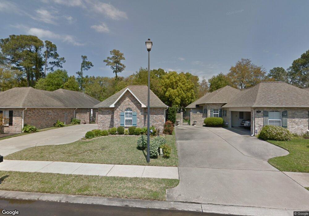 228 Pecanwood Dr, Lake Charles, LA 70605 - photo 1