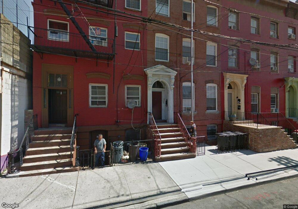 7 Elm St, Newark, NJ 07102 - photo 1