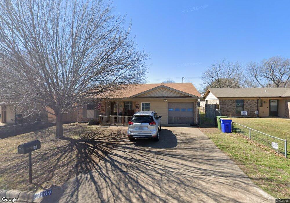 109 N Redford Ln, Fort Worth, TX 76108 - photo 1