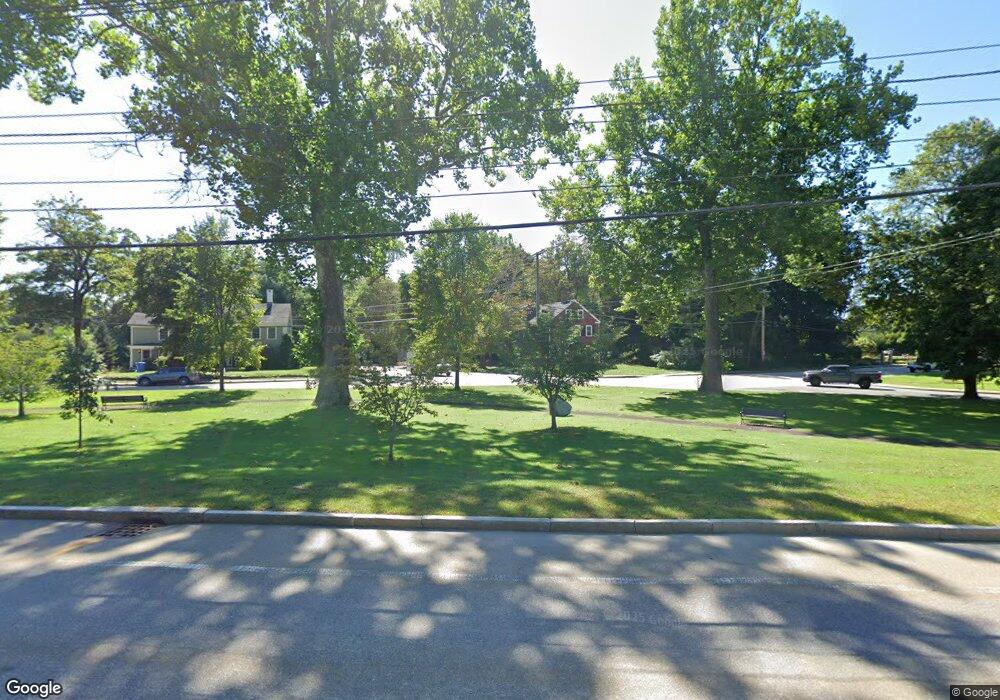 10 East St, Wrentham, MA 02093 - photo 1