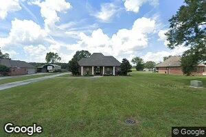 6765 Lone Oak Dr, Port Allen, LA 70767