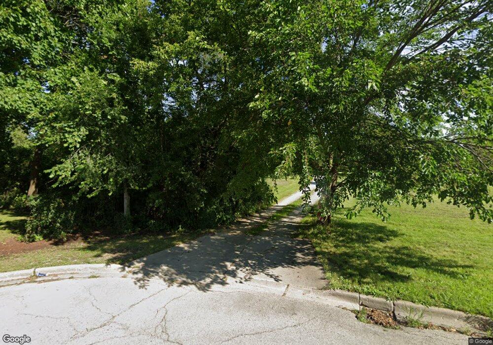 2730 Northfield Ave, Waukegan, IL 60085 - photo 1