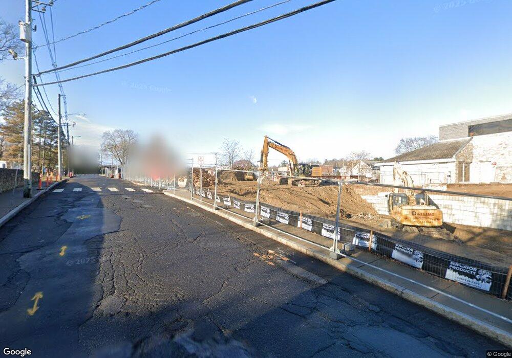 66 Maple St, New Canaan, CT 06840 - photo 1