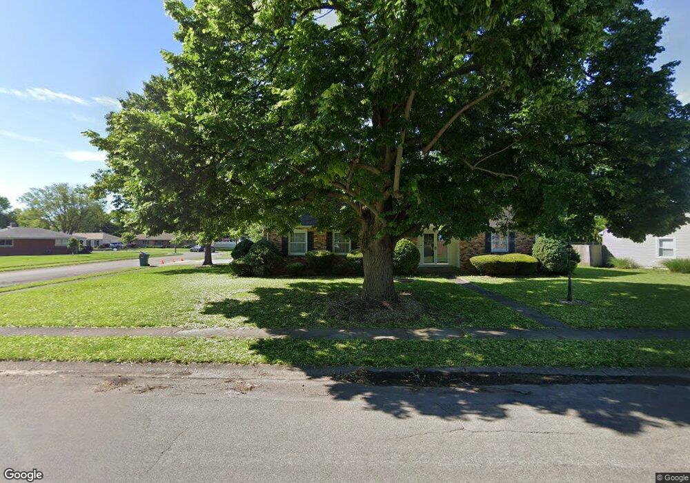 313 Crestview Dr, Mattoon, IL 61938 - photo 1