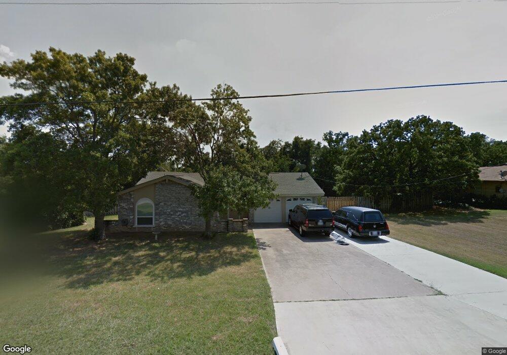 1005 Lee Ln, Azle, TX 76020 - photo 1