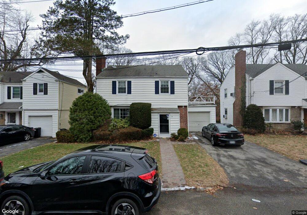 9 Sunset Dr, Yonkers, NY 10704 - photo 1