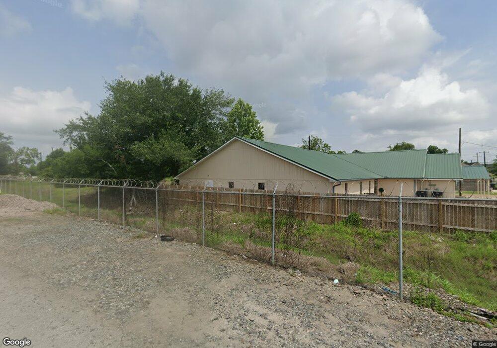 101 1/2 N Blake St, Lake Charles, LA 70601 - photo 1