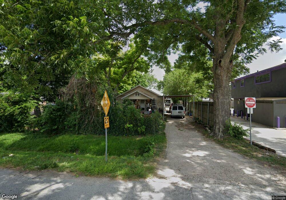 302 Janisch Rd, Houston, TX 77018 - photo 1