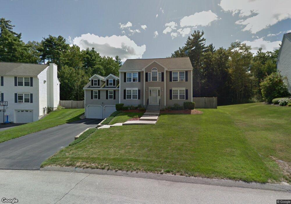 10 Scotchpine Ln, MerriMacK, NH 03054 - photo 1