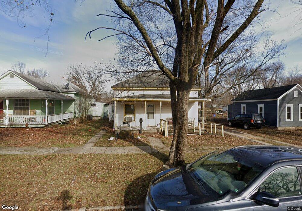 1319 Crawford Ave, Parsons, KS 67357 - photo 1