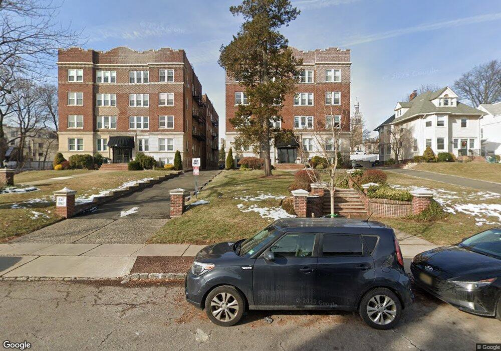 16 Forest - Apt 401 unit 401, Montclair Twp., NJ 07042 - photo 1