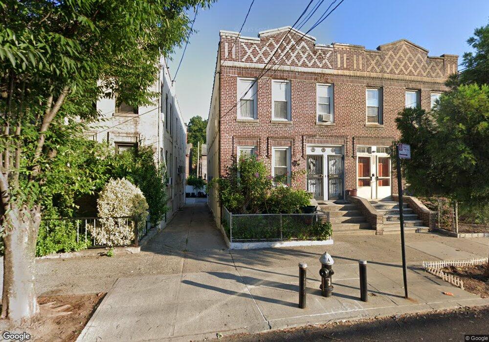 3241 Corlear Ave, Bronx, NY 10463 - photo 1