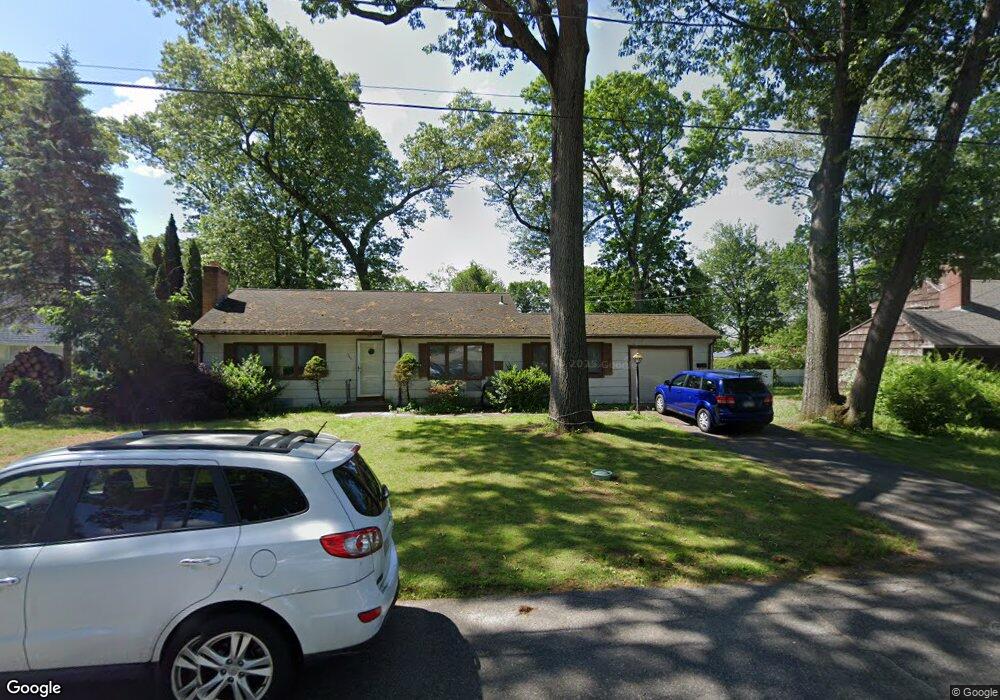 240 E Allen Ridge Rd, Springfield, MA 01118 - photo 1