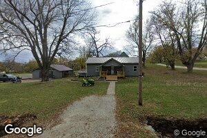 403 NE 8th St, Leon, IA 50144