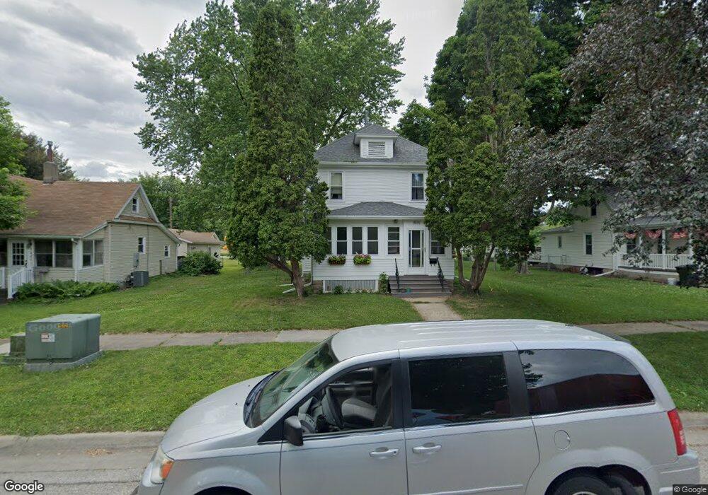 1515 Washington St, Cedar Falls, IA 50613 - photo 1