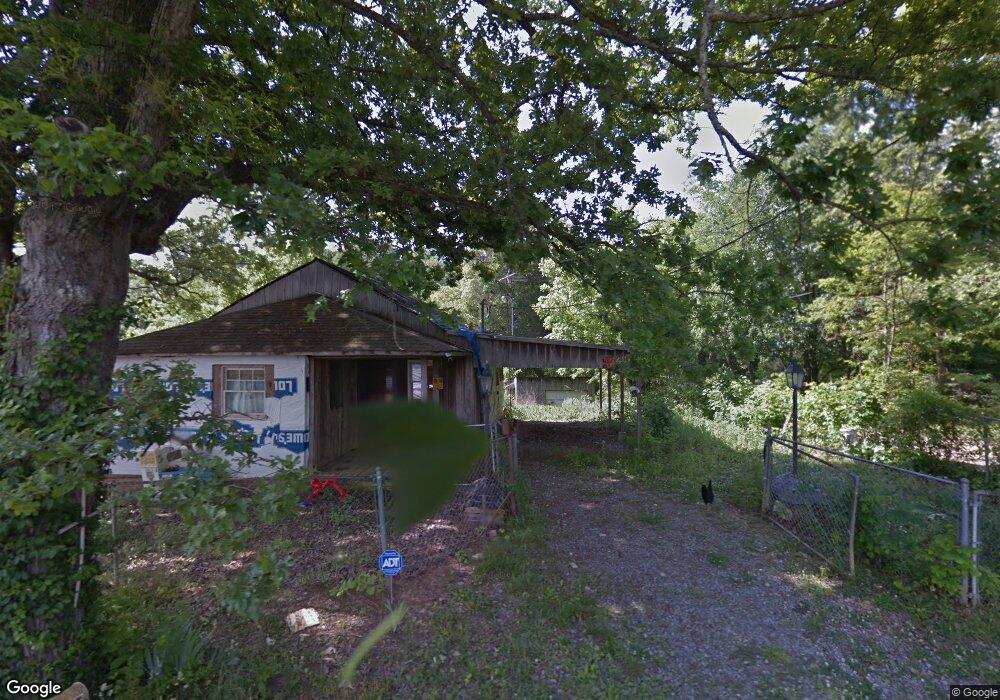 8235 W Circle Dr, Knoxville, TN 37920 - photo 1