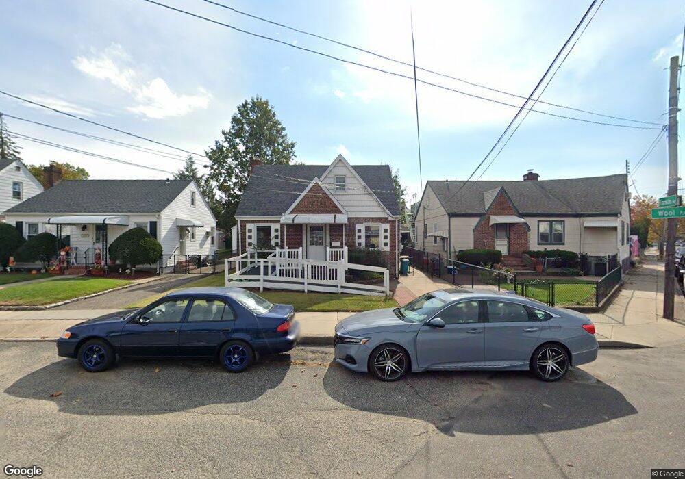 1055 Wool Ave, Franklin Square, NY 11010 - photo 1