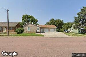 116 S River St, Chamberlain, SD 57325