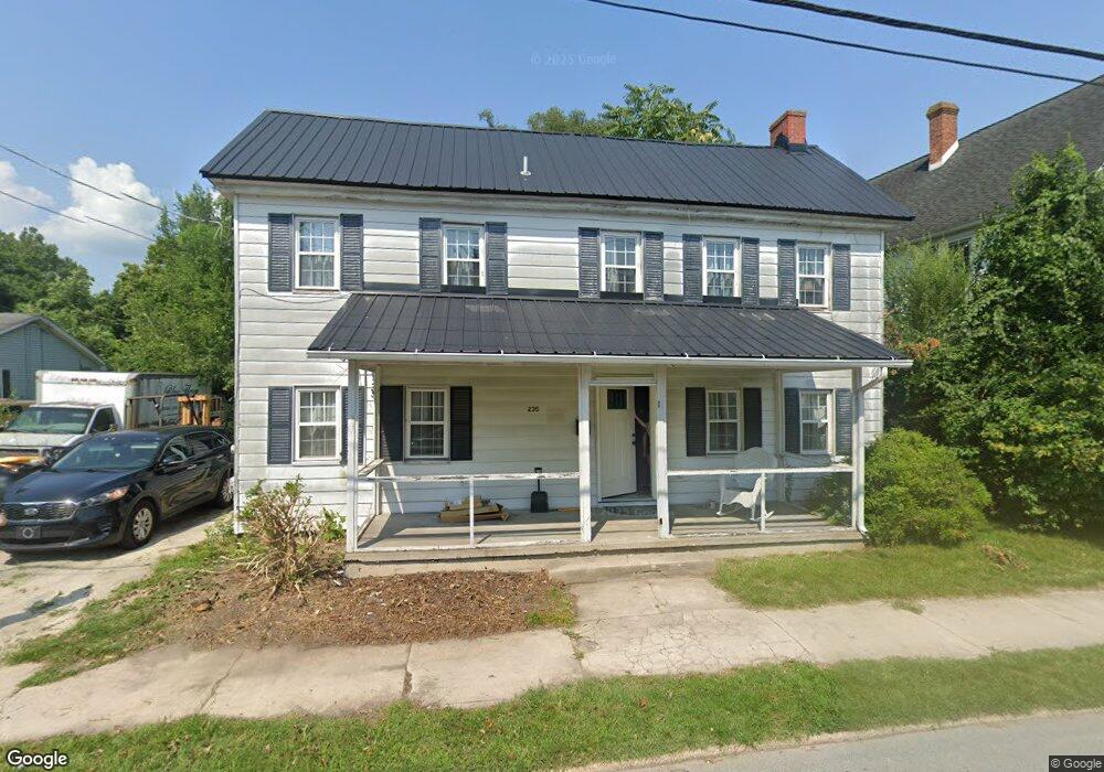 235 E Market St, Laurel, DE 19956 - photo 1