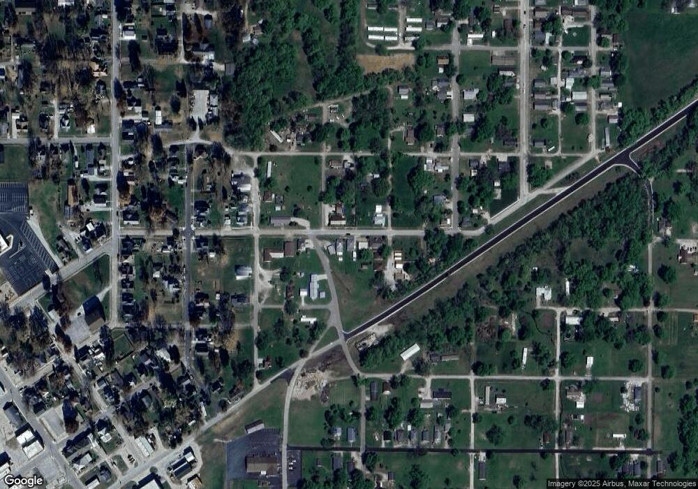 808 E 4th St, Bicknell, IN 47512 - photo 1