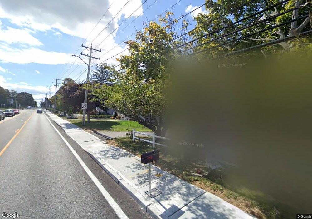 479 Metacom Ave, Bristol, RI 02809 - photo 1