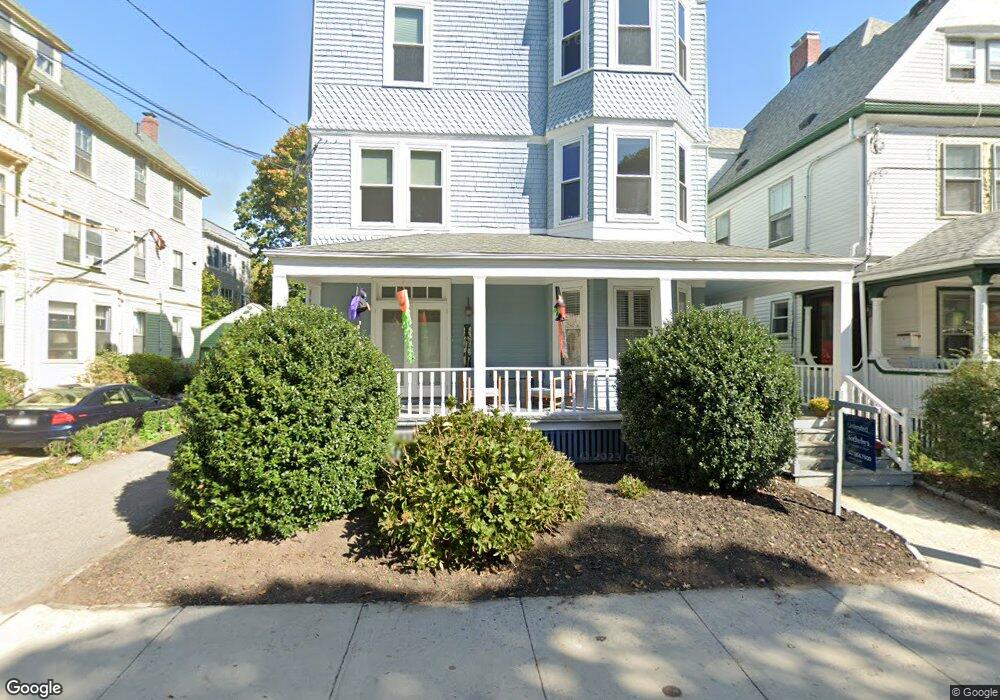 195 Davis Ave unit 4, Brookline, MA 02445 - photo 1