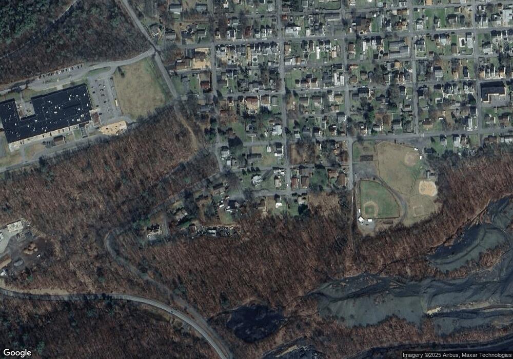 1510 W Sterling St, Coal Township, PA 17866 - photo 1