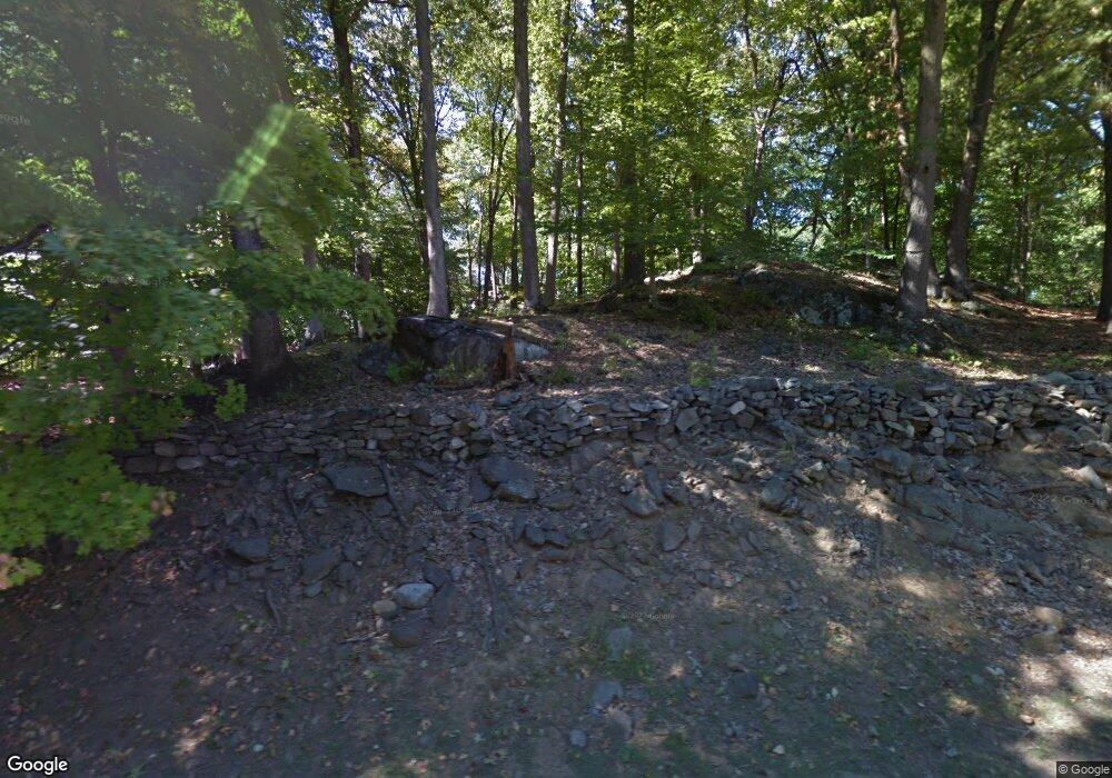 196 Furnace Dock Rd unit A, Cortlandt Manor, NY 10567 - photo 1