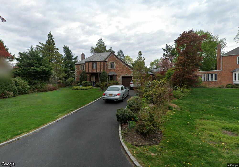 108 Dover Rd, Manhasset, NY 11030 - photo 1