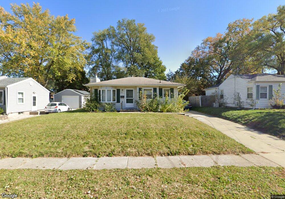 3921 48th Place, Des Moines, IA 50310 - photo 1