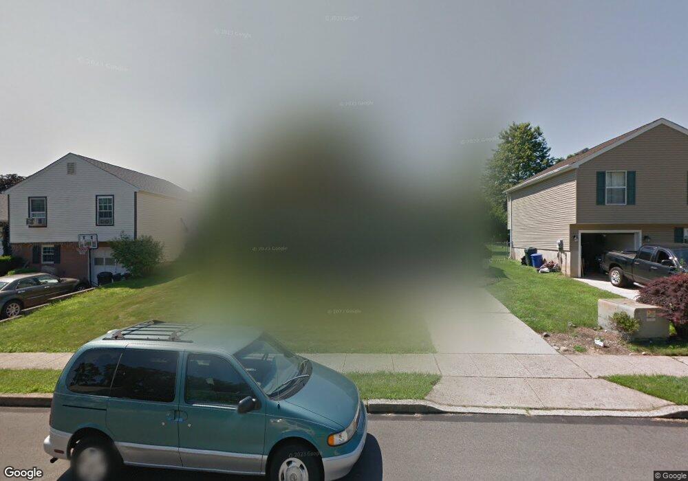 142 Penns Grant Dr, Morrisville, PA 19067 - photo 1