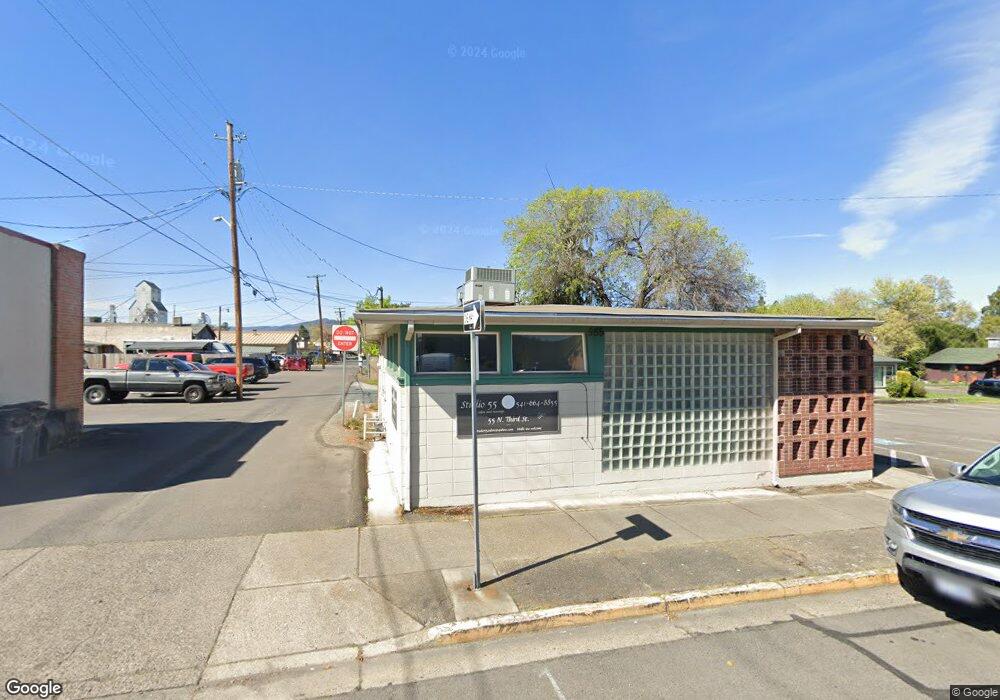 55 N 3rd St, Central Point, OR 97502 - photo 1