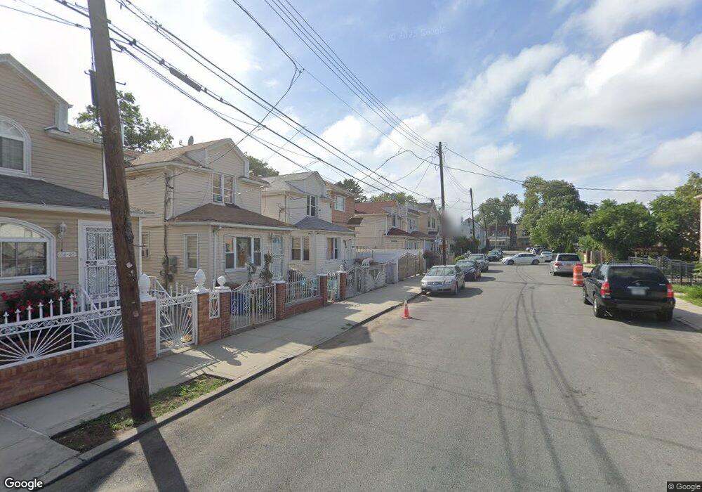 10430 164th Place, Jamaica, NY 11433 - photo 1