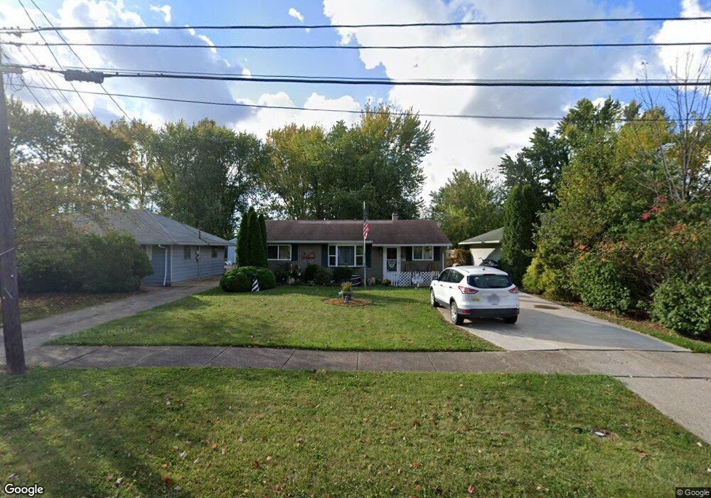 393 Erieview Blvd, Sheffield Lake, OH 44054 - photo 1