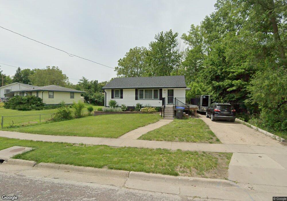 3520 E 30th St, Des Moines, IA 50317 - photo 1